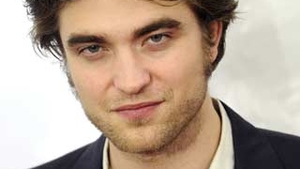 VIDEO Robert Pattinson a aflat din tabloide ca este insarcinat!