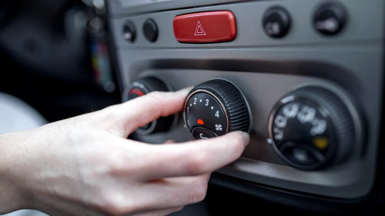 Trucul care te ajută să faci față căldurii în trafic, dacă nu ai aer condiționat. Este rapid și eficient