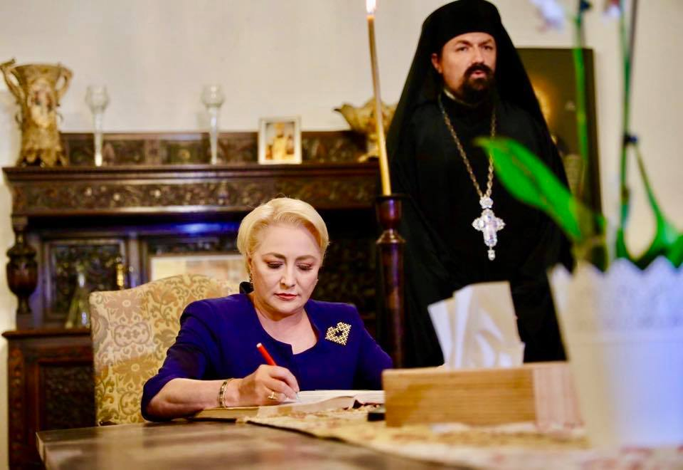 Soțul Vioricăi Dăncilă are un salariu mai mare decât șefa PSD. I-a dăruit un ceas de 20.000 de euro și dețin împreună 4 case