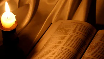 Noul Testament e o minciuna? Un cercetator american spune ca Bibilia e un fals! Apostolul Petru era analfabet!