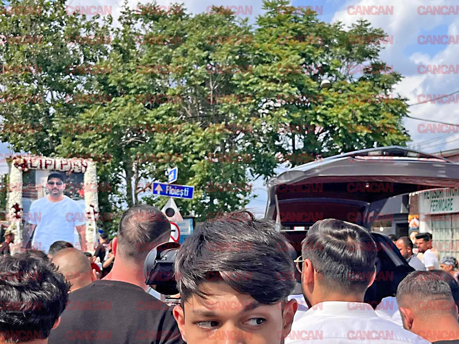 Detaliul de pe crucea lui Ciprian Pian! Sursa foto: CANCAN