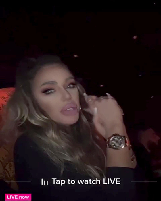 Bianca Drăgușanu, filmată de Gabi Bădălău