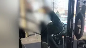Şofer de autobuz din Constanţa, filmat în timp ce consumă alcool, la volan