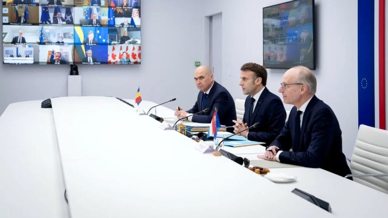 Reuniune la nivel înalt la Paris. De ce a fost Ilie Bolojan singurul lider care i-a strâns mâna lui Emmanuel Macron