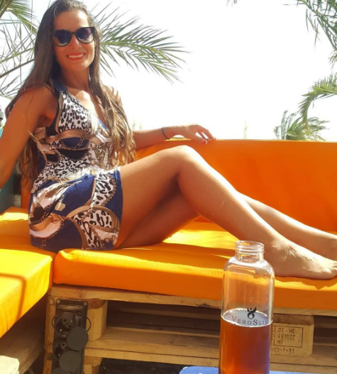 Daniela Ploia este supranumită Sexy-folclorista (Foto: Facebook)