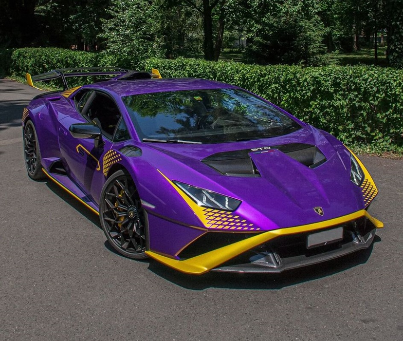 Lamborghini Huracan STO, o altă bijuterie a milionarului Florian (Foto: Instagram)