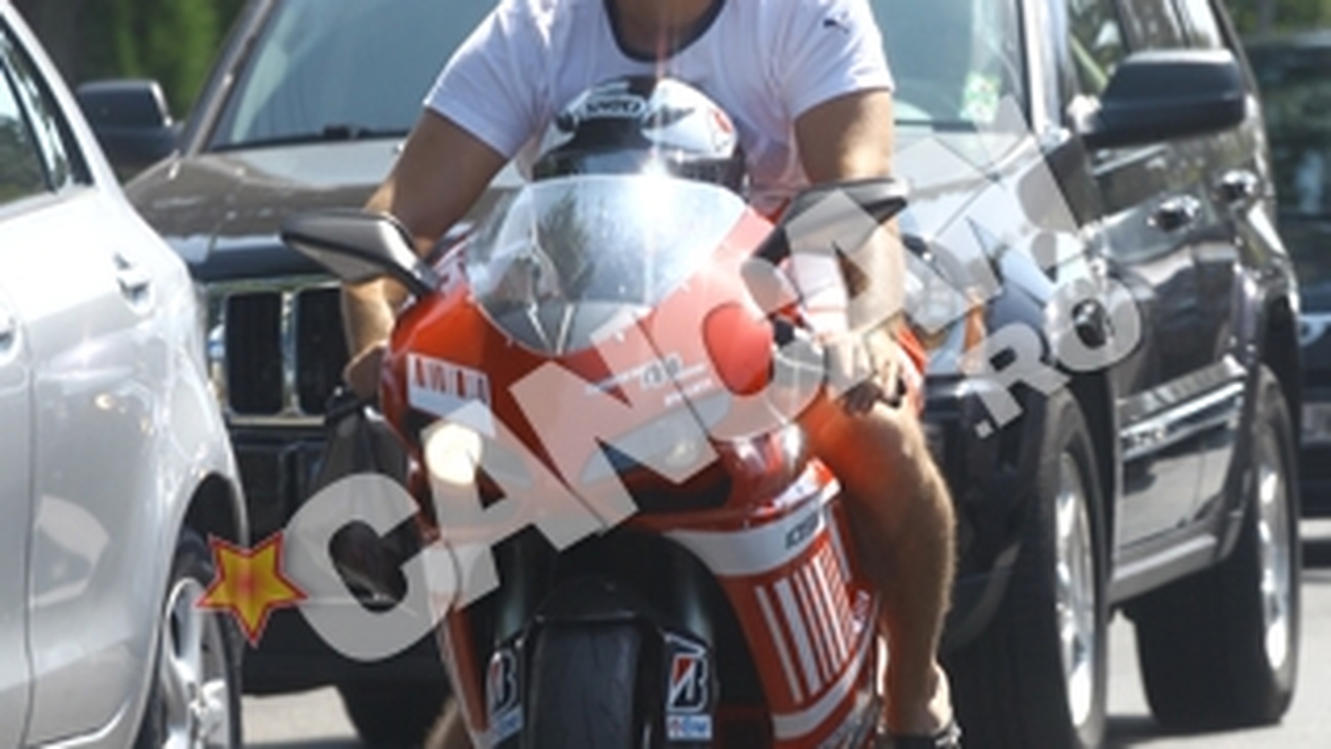"Bad Boy" Onoriu nu s-a invatat minte. A stat noua zile in coma din cauza unui accident pe motocicleta, dar merge tot fara casca