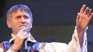 CRISTIAN POMOHACI, gest şocant în faţa a zeci de oameni. Ce i-a putut spune unui bărbat: „Că văd că e mai gros...“