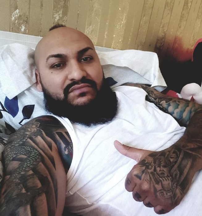 Acum e „bad boy” și plin de tatuaje, dar să vezi cum era Dani Mocanu înainte să fie celebru, când arăta NORMAL