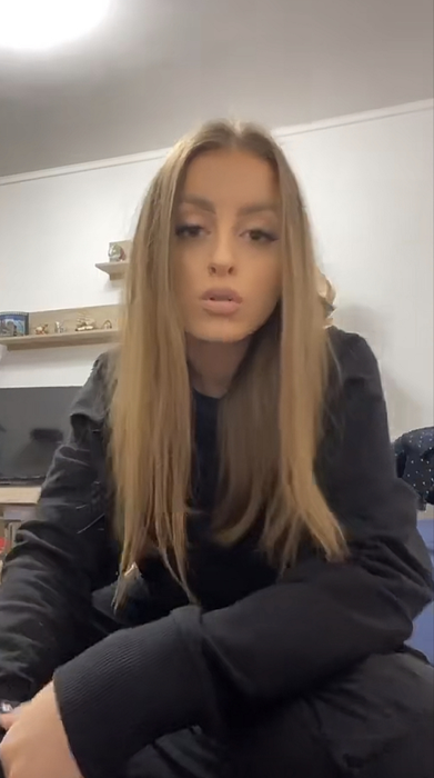 Cum arăta Claudia de la Insula iubirii înainte să fie celebră? Puțin și-ar da seama din imagini că e chiar Iubita lui Ionuț Mocăniță
