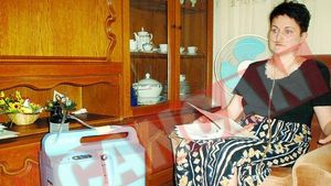 Respira de 19 luni prin aparat