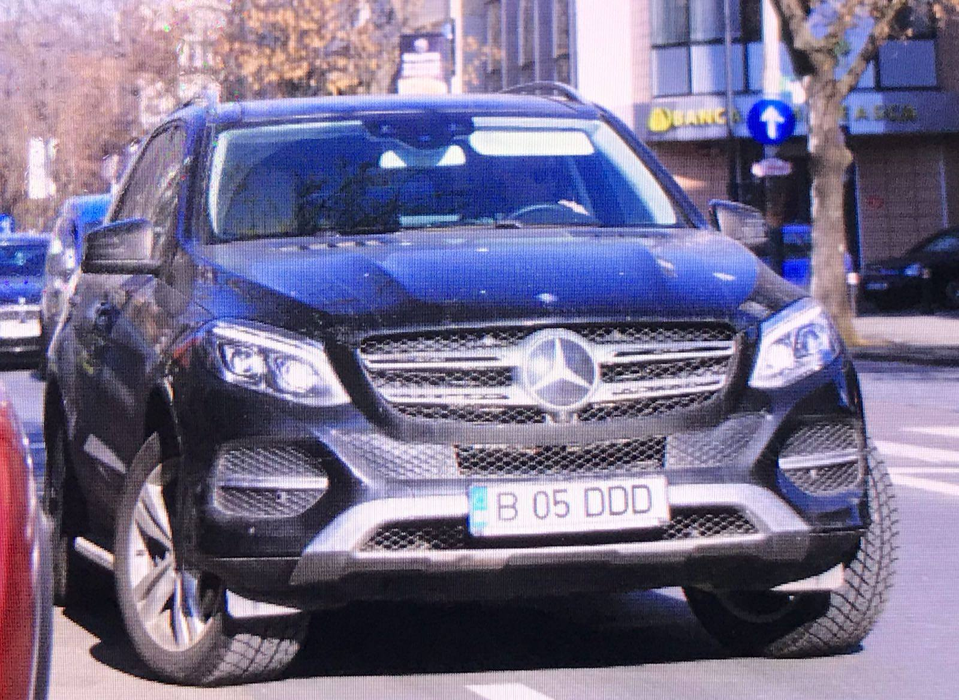 ULTIMA ORA! Dan Diaconescu, implicat intr-un accident rutier in Bucuresti! Imagini  LIVE
