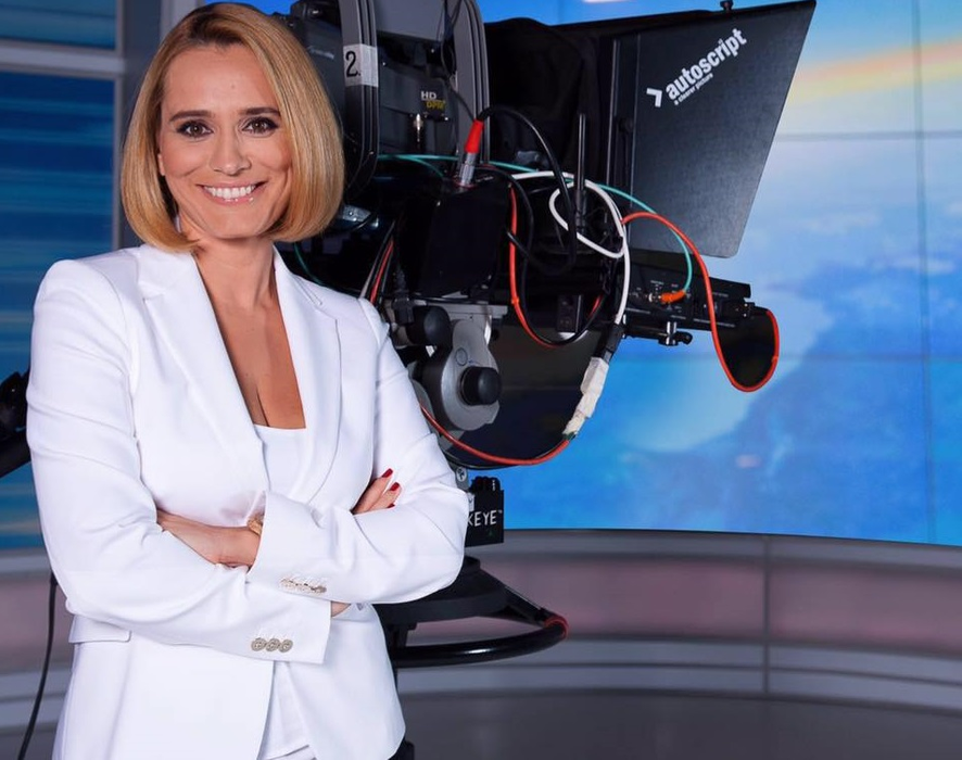 Ce a făcut Andreea Esca cu primii bani pe care i-a câștigat. “Îmi amintesc perfect!” Salariu fabulos pe care îl are acum la Pro TV