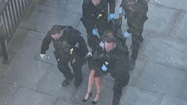 Atac în Londra! Sunt cel puțin cinci răniți