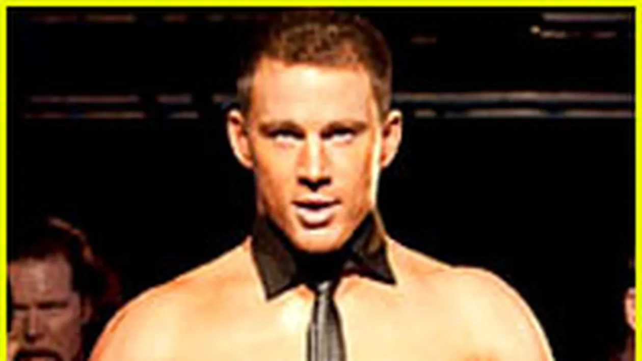 El ar putea fi cel mai sexy barbat in viata! Uite-l cum se dezbraca pentru femei si ce fizic incredibil are!