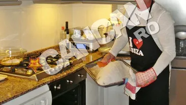 Si-a pus sortul si a facut saramura de peste! Nicu Gheara, barbat la cratita