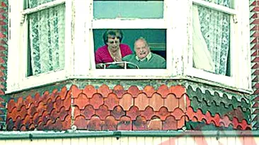 Sta in aceeasi casa de 100 de ani