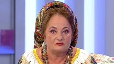 Casa Laurei Lavric, mistuită de flăcări! Pompierii au intervenit cu șapte autospeciale. VIDEO