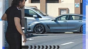 Pepe a spart ”banca” și și-a luat o mașină care costă cât o vilă! Latino lover-ul își plimbă fetele cu cel mai nou model de BMW!