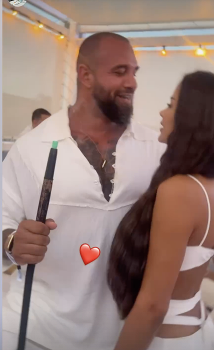 Împăcarea momentului în showbiz! S-au afișat din nou împreună, după ce el își găsise pe alta