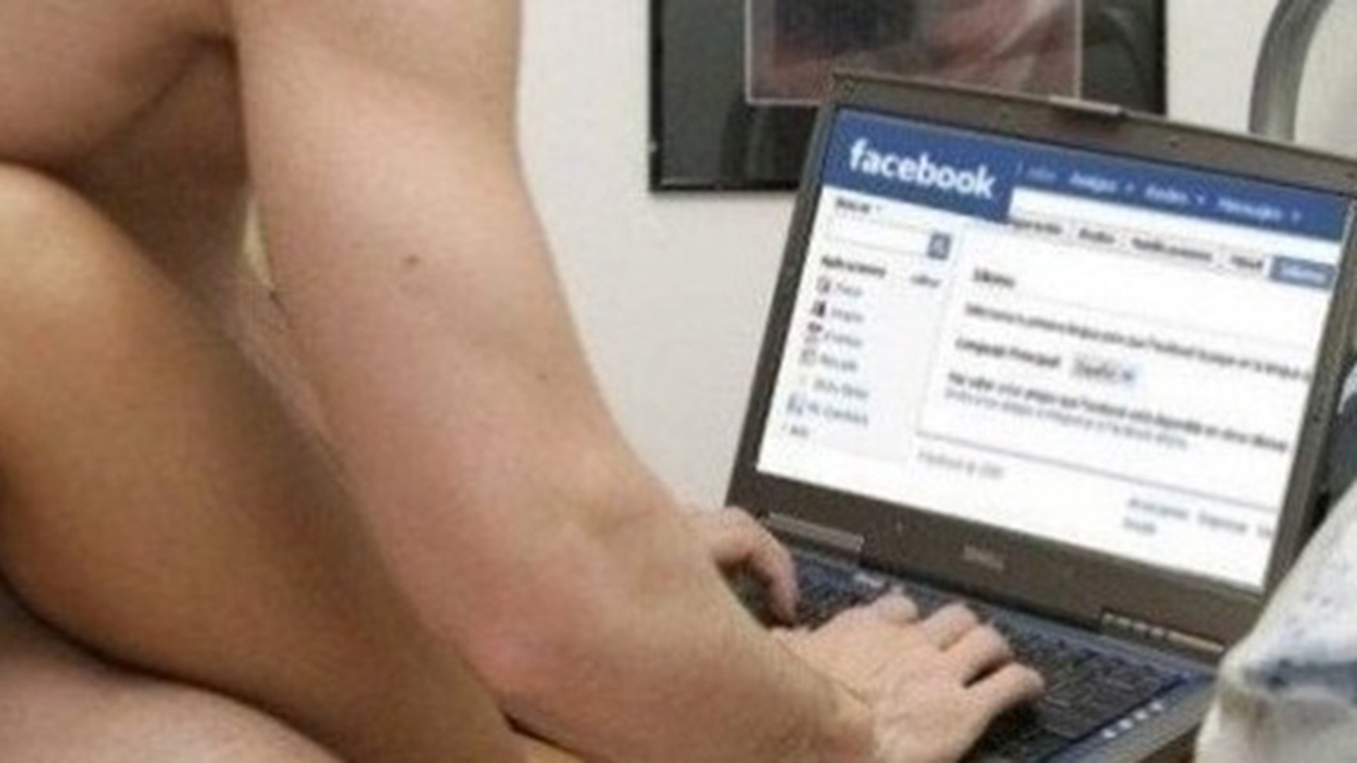 Un tânăr din Suceava, cercetat PENAL după ce a postat o fotografie pe Facebook! Ce conţinea imaginea