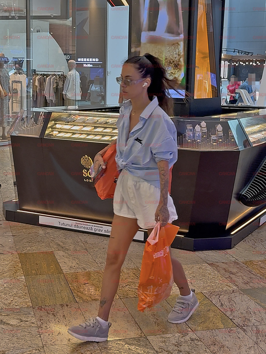 Livia ex-Bordea, apariție de senzație în mall