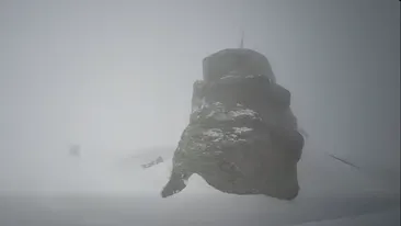 Iarnă în plină lună mai. Zăpada a ajuns la 2 metri în această parte a ţării