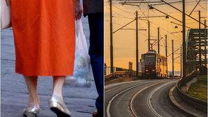 Ce a păţit un vatman din Iași, după ce a mirosit sacoşa unei bătrâne, în tramvai? Poliţia a intrat pe fir