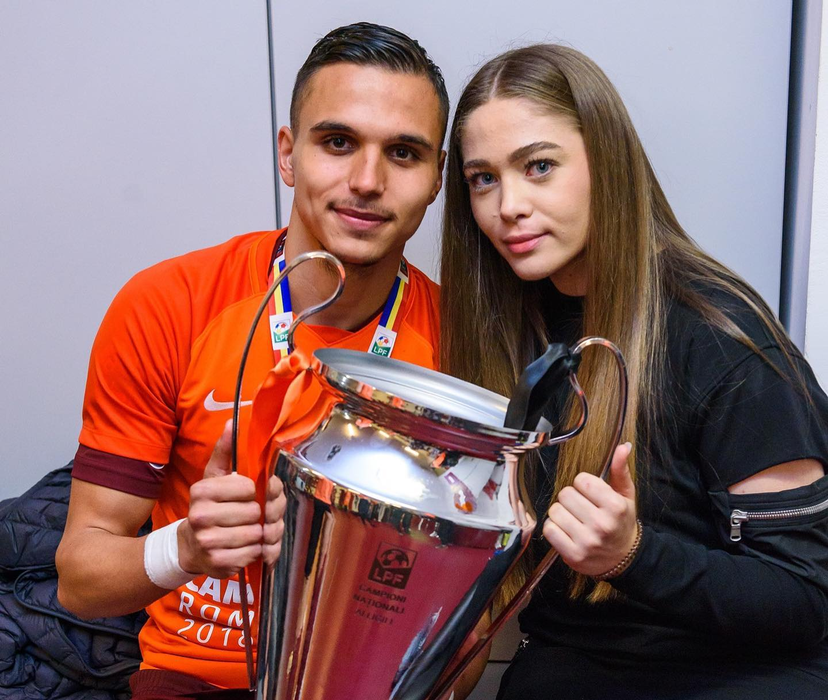 Iubita lui Cristi Manea, în tribune la meciul României U21 cu Germania. Cum arată Andreea la câteva zile după ce a fost bătută de un suporter