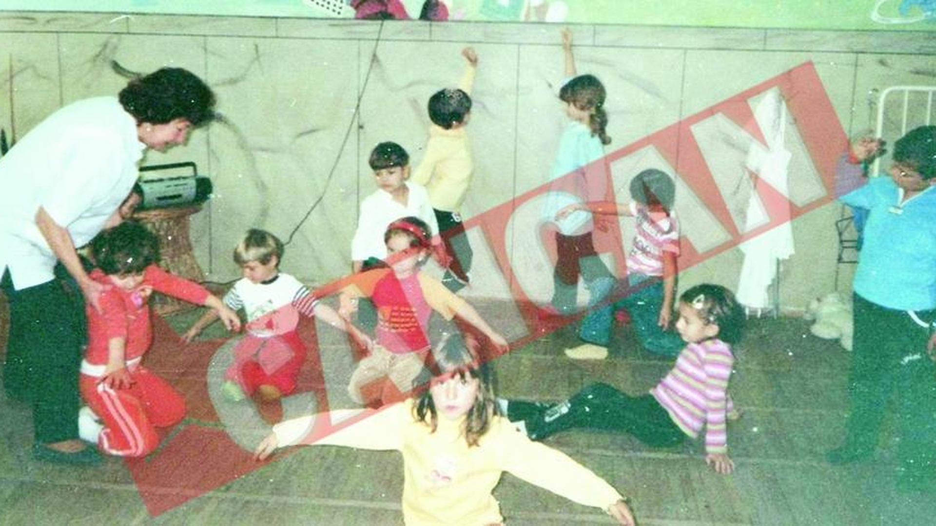 Parintii fetitei batute la cursul de balet si-au retras plangerea