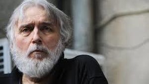 Cum arată mormântul lui Adrian Păunescu, la 7 ani după ce poetul a trecut în nefiinţă