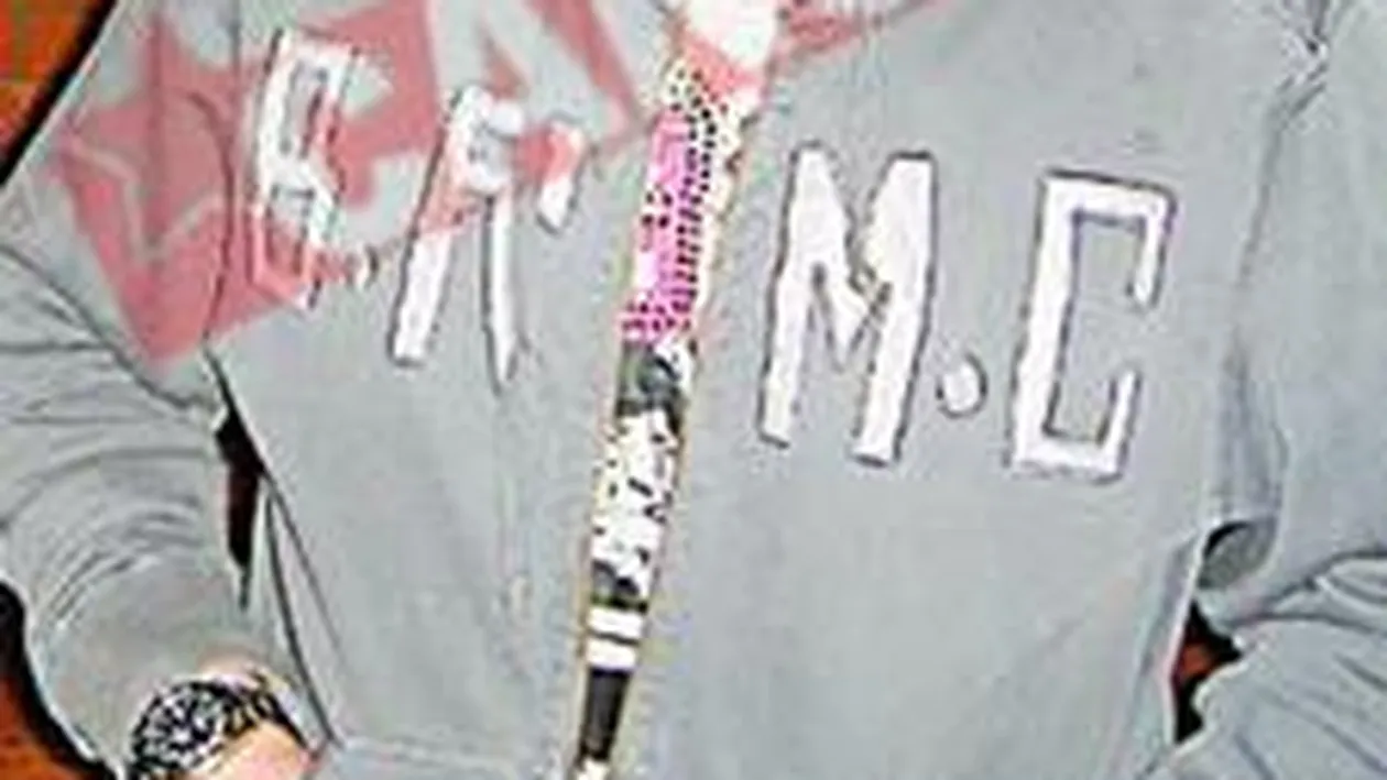 Criminalul care vrea sa ajunga mancare la pesti