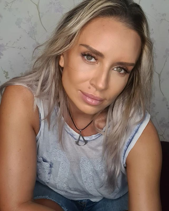 Adina Halas se bucură de o familie fericită