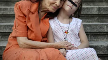 Adriana Iliescu, cea mai batrana mama din Romania se descurca tot mai greu.  La iarna o sa dam drumul la caldura doar duminica!