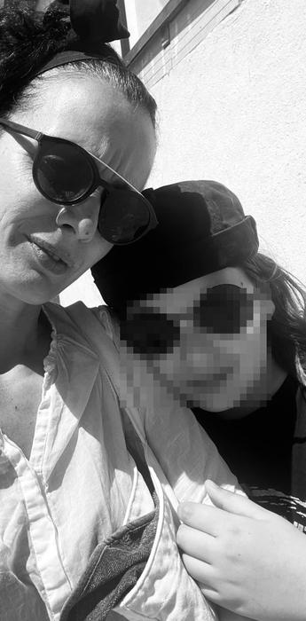 Fostul moderator de la Radio Guerrilla s-a despărțit în mare secret de soție, iar acum… Îi dă lovitura chiar fiului său!