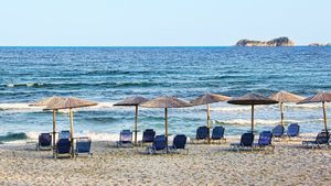 Cât costă o noapte la mare în România, în mini-vacanța de Rusalii. Poți plăti și cu voucherele de vacanță