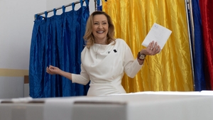 ”Albă ca zăpada” din ziua alegerilor: Elena Lasconi. Câștigătoarea primului tur din 2024, ținută imaculată la vot