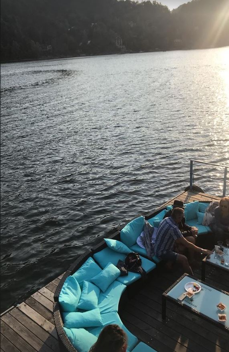 Relaxare pe un lac din România (Foto: Instagram)
