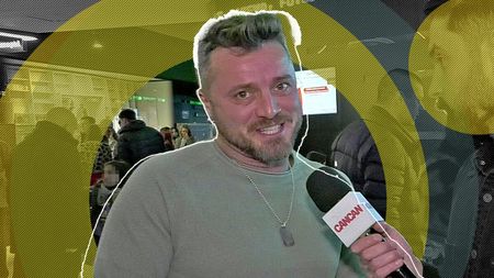 Tavi Clonda s-a spălat pe mâini și nu mai face pe Moș Crăciun. A lovit când fetițele nu se așteptau: ”Cam în forță!”