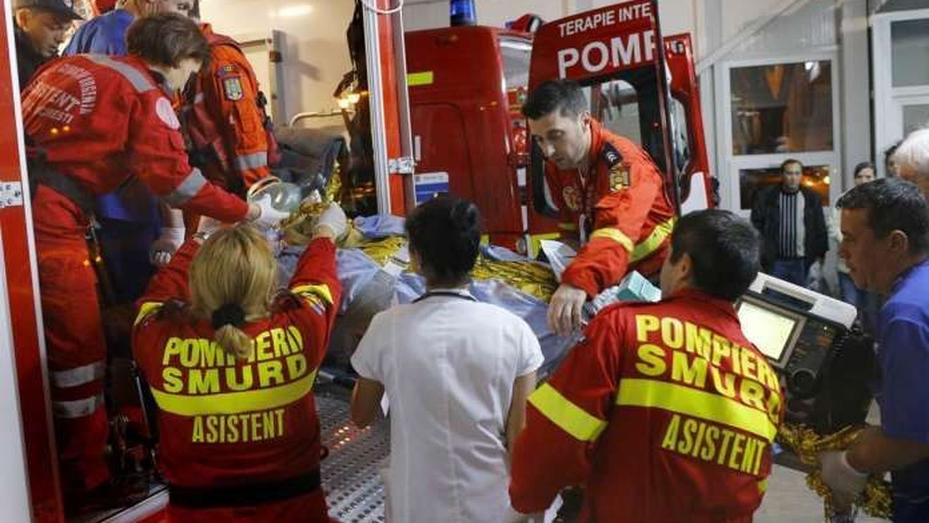 Descoperire macabră în Bacău! Doi bărbați au fost găsiți morți într-un beci, iar alți trei sunt în stare gravă. Nimeni nu știe ce s-a întâmplat!