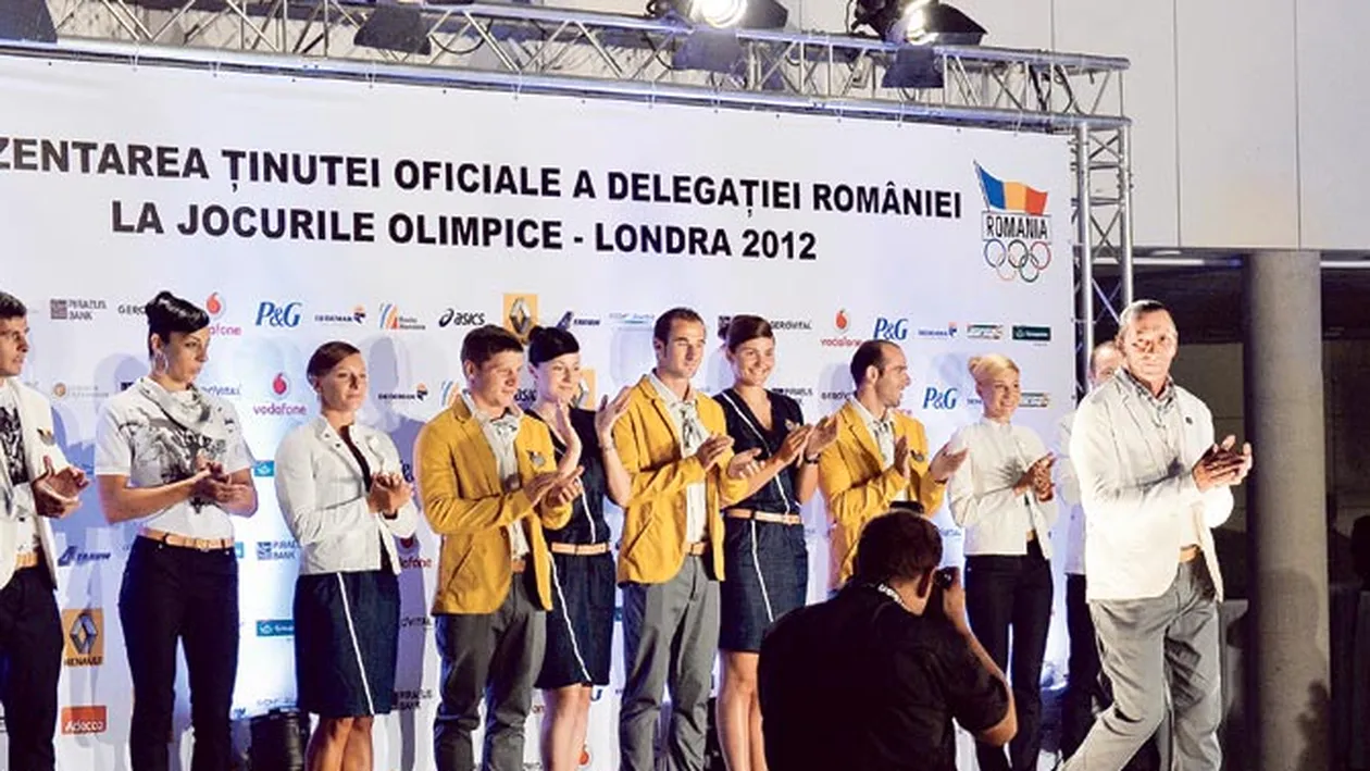 Rivalii de la olimpiada de vara ne surclaseaza si la tinuta! Noi cu Patzaichinii, italienii cu Armani!