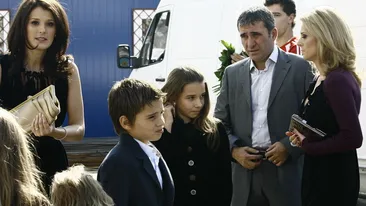 Gica Hagi si-a recompensat din plin nepotul pentru ca si-a luat nevasta machedoanca. Vezi ce cadou substantial i-a facut