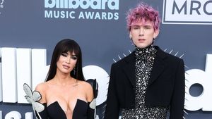 După 3 băieți, Megan Fox a născut o fetiță perfect sănătoasă! Prima imagine cu micuța: ”A sosit în sfârșit!”