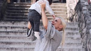 JOJO trece prin  momente grele! Vedeta a făcut anunţul despre fiica sa:”Nu poate să respire…“