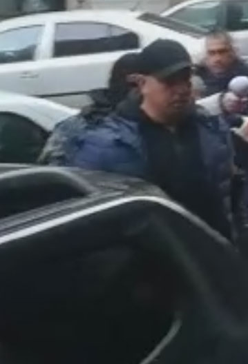 Unul dintre bărbații suspectați că i-au spart casa lui Joshua Castellano, ridicat de poliție pentru audieri