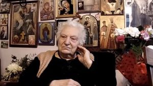 A murit Aspazia Oţel, femeia care l-a cunoscut pe Arsenie Boca! A petrecut 14 ani în închisoare