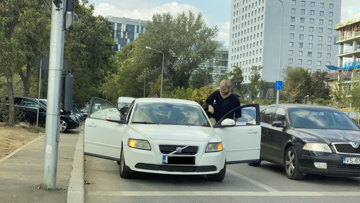 Iubitul Cristinei Cioran, depășit de problemele mașinii