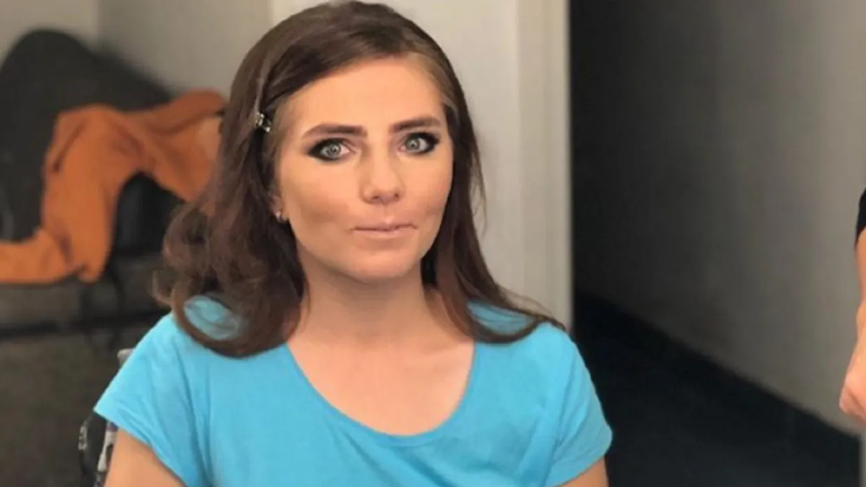 Ce face Vulpița mereu, înainte de a intra în platoul Acces Direct. Le-a arătat fanilor tot ce se întâmplă în spatele camerelor de filmat