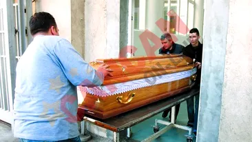 I-au depus trupul neinsufletit la capela