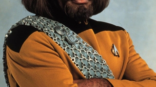 L-ai recunoaste pe locotenentul Worf din "Star Trek" fara machiaj?